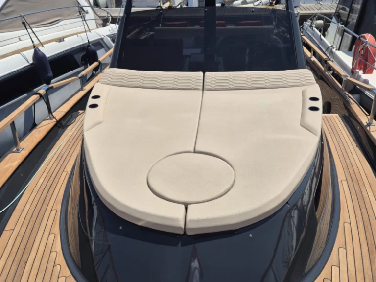 nautica esposito positano 38 da affittare a  Le Lavandou