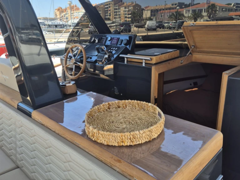 nautica esposito positano 38 da affittare a  Le Lavandou