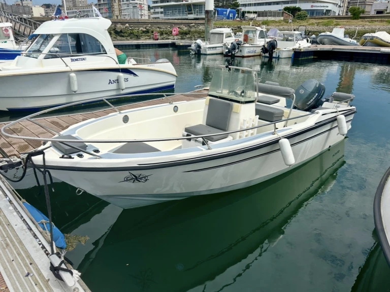 Noleggio Barca a motore con o senza skipper B2 Marine a Le Havre