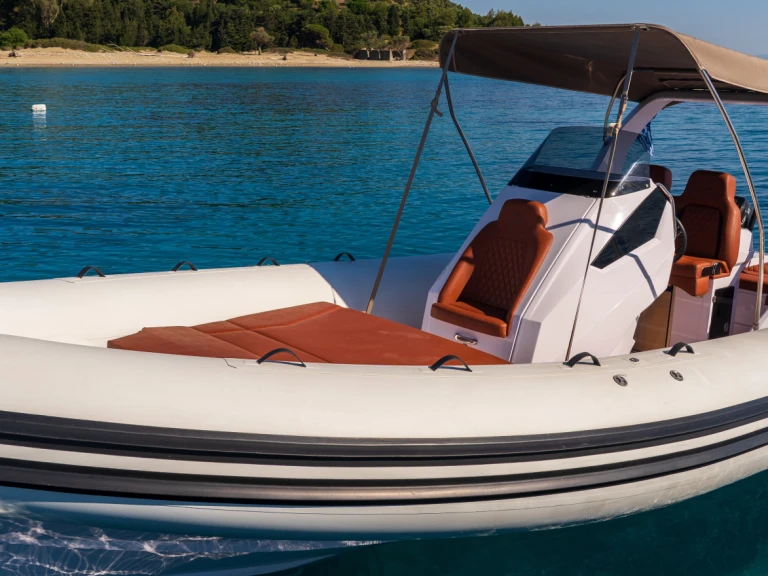 Noleggio Gommone con o senza skipper Italboats a Skiathos
