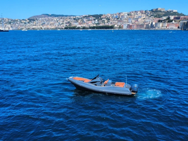Noleggio Gommone a Napoli – Zar 95 sl