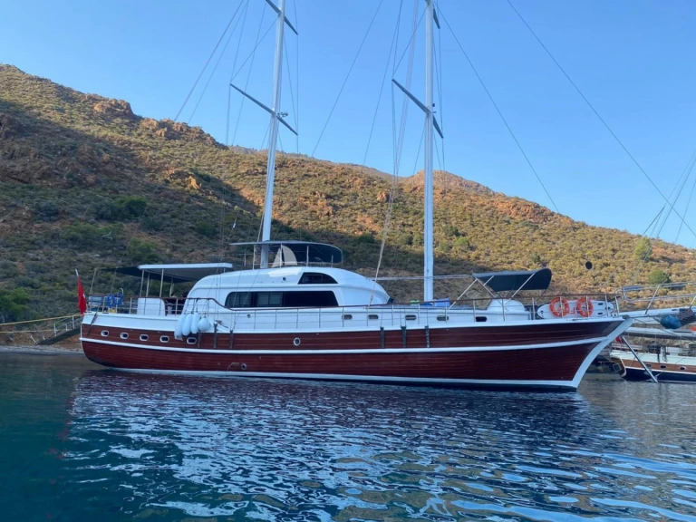 Noleggiare una Custom Made Custom made a Marmaris