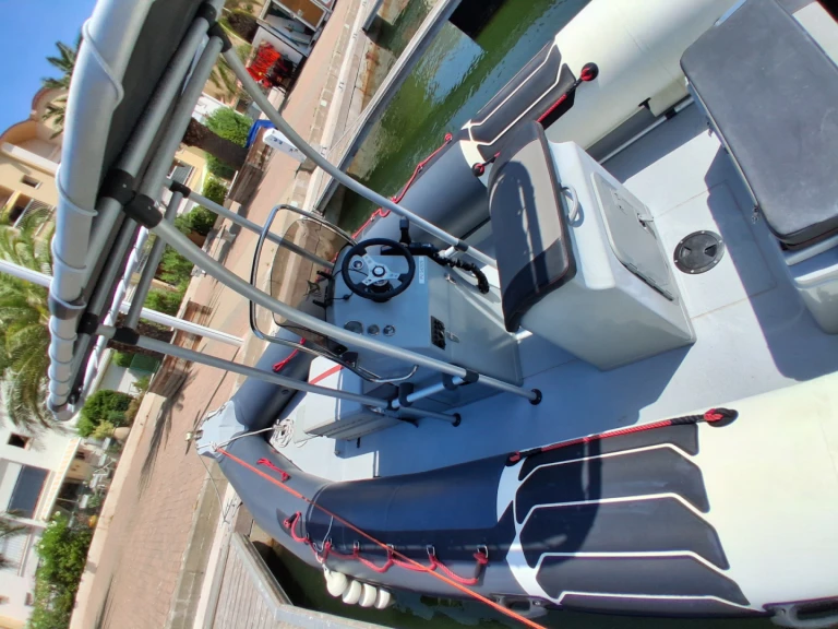 Noleggio Gommone Narwhal con patente nautica
