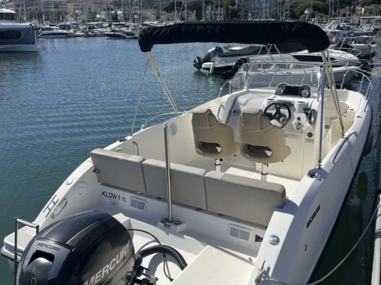 Noleggio barche Marsiglia economico Activ 675 Open