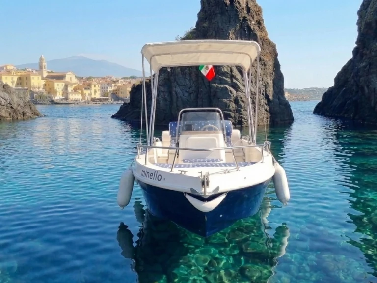 Noleggio Barca a motore a Catania – Marinello Eden 18