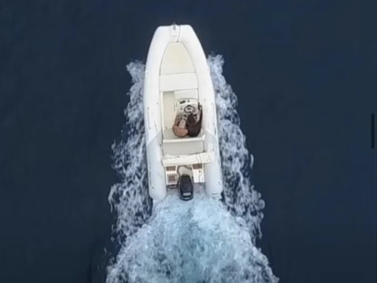 Medline Z Nautic da affittare a  Francia