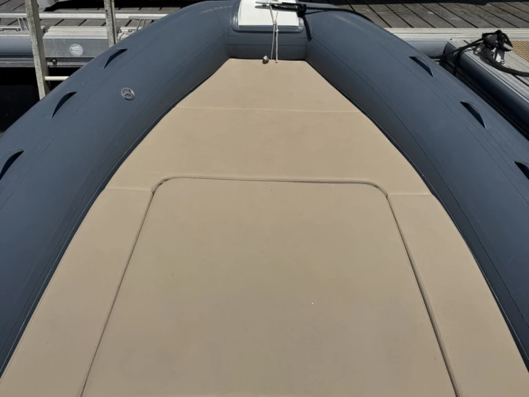 Capelli Tempest 650 da affittare a  La Forêt-Fouesnant