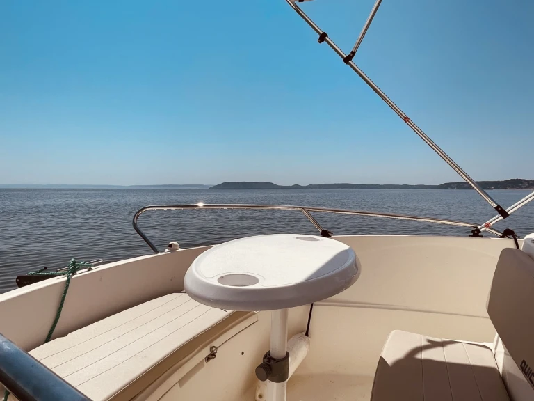 Noleggio Barca a motore con o senza skipper Quicksilver a Francia