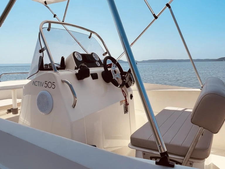 Noleggio Barca a motore Quicksilver con patente nautica