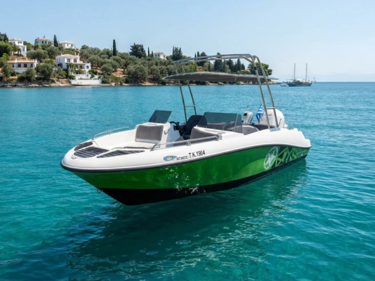 Noleggiare una Poseidon 6.40 a Gouviá