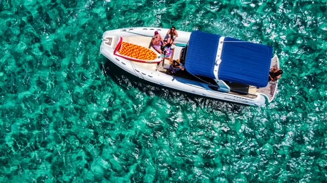 Barca a motore a noleggio a Otranto al miglior prezzo