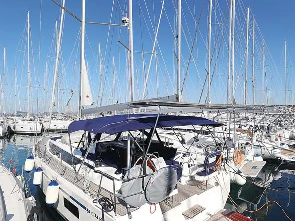 Noleggio barche Bavaria Bavaria C42 a Zaravecchia (Biograd) su Samboat