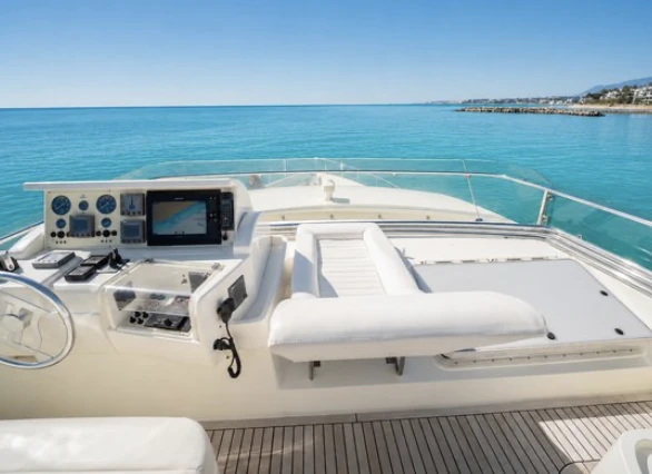 Noleggio barche Ferretti Ferretti 680 a Puerto Banús su Samboat