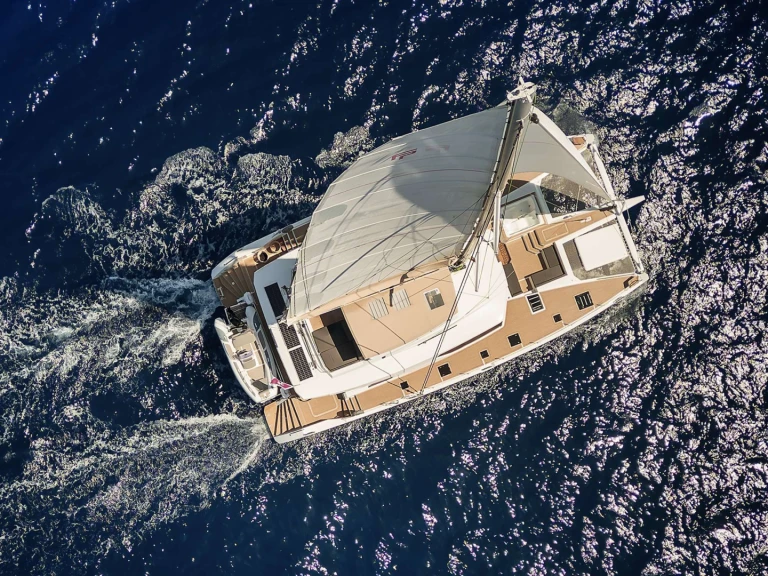 Noleggiare una Fountaine Pajot NEOW a Caraibi