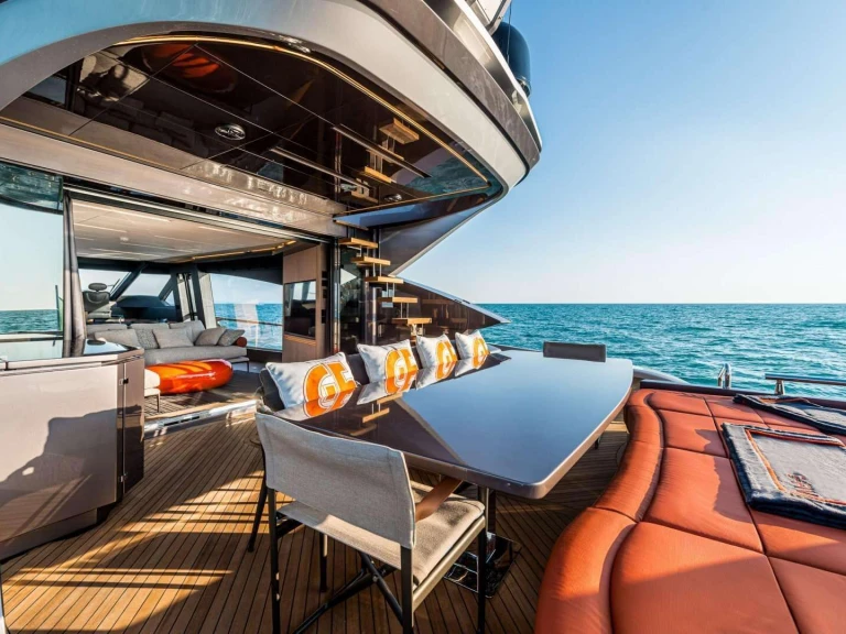 Yacht di lusso a noleggio a Costa Azzurra al miglior prezzo
