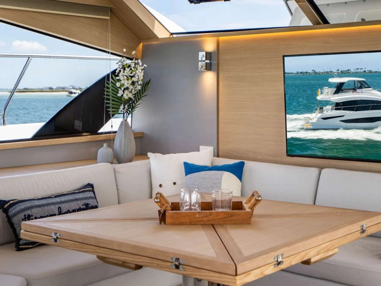 Yacht di lusso a noleggio a Isole Vergini Britanniche al miglior prezzo