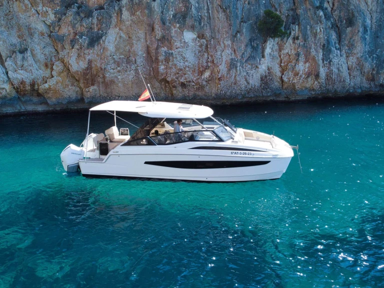 Noleggiare una Aquila Denia a Ibiza