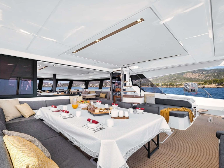 Noleggiare una Fountaine Pajot NEOW a Caraibi