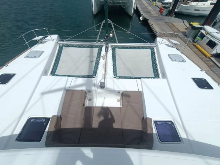 Catamarano a noleggio a Mai Khao al miglior prezzo