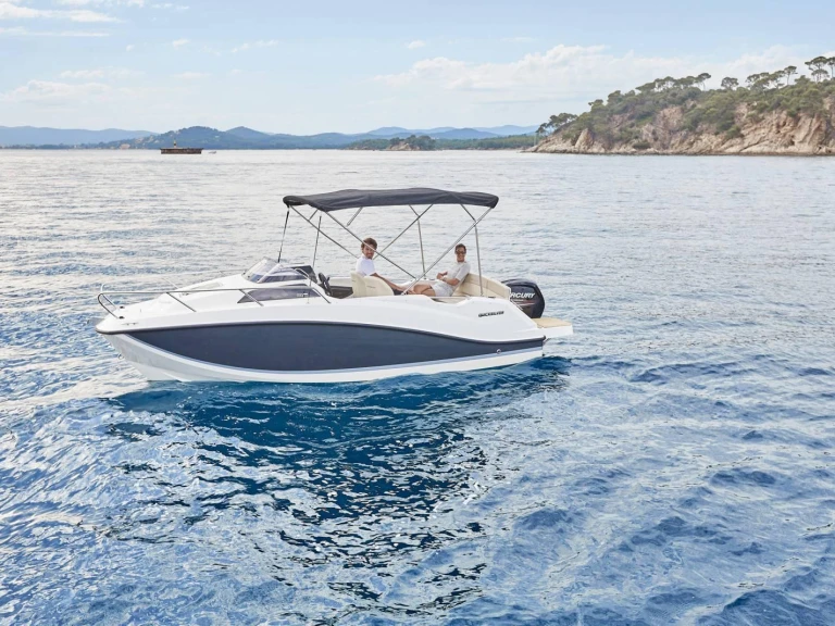 Noleggio Barca a motore a Saint-Laurent-du-Var – Quicksilver Activ 555 Open