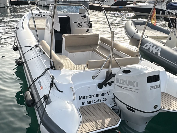 Noleggio Gommone Tarpon con patente nautica