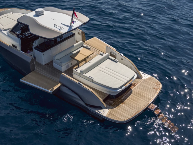 Noleggio barche Solaris Power Solaris Power Open 44 a Monaco su Samboat
