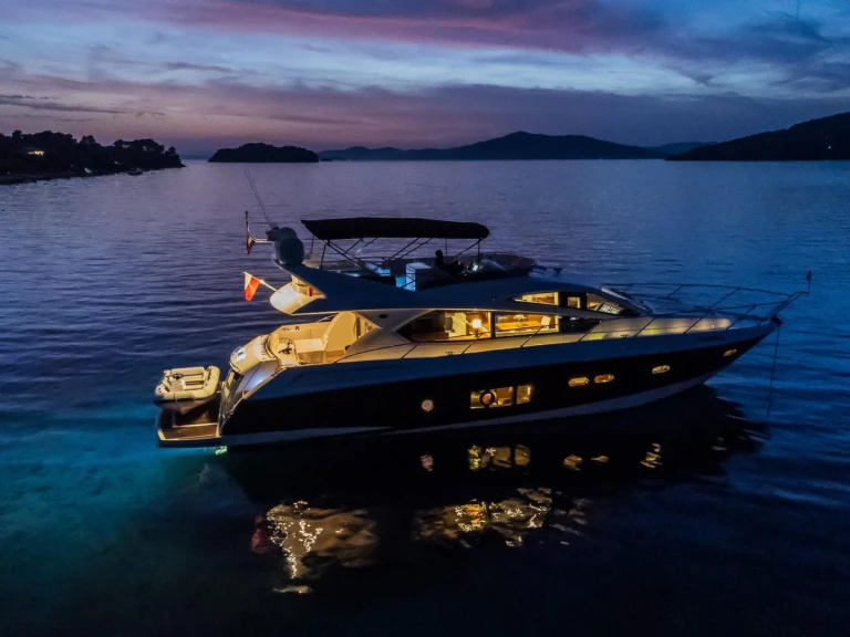 Noleggio Yacht di lusso a Kaštel Lukšić – Sunseeker Sunseeker Manhattan 63