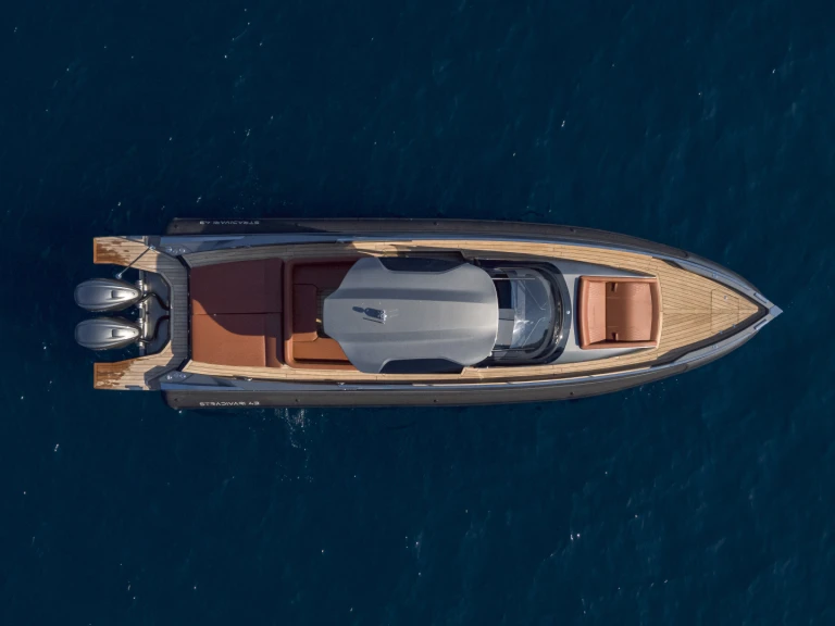 Noleggio barche Capelli Stradivari 43 a Monaco su Samboat