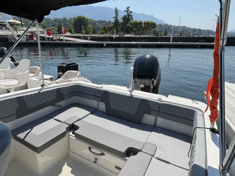 Noleggio Barca a motore a Aix-les-Bains – Bayliner VR4OE