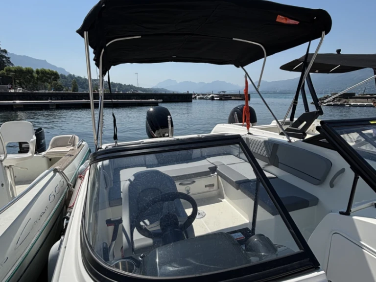 Noleggio barche Bayliner VR4OE a Aix-les-Bains su Samboat