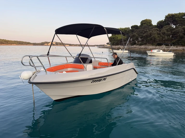 sport-mare Luka da affittare a  Pola