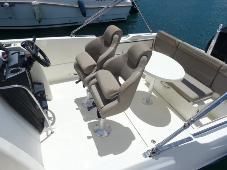 Noleggio barche Mandelieu-la-Napoule economico Activ 755 Open