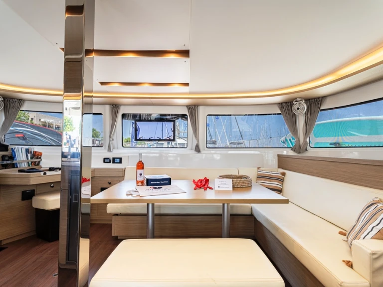 Noleggio barche Piso Livadi economico Lagoon 46