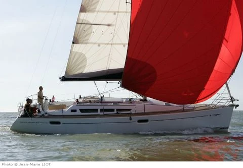 Jeanneau Sun Odyssey 42i da affittare a  Lávrio