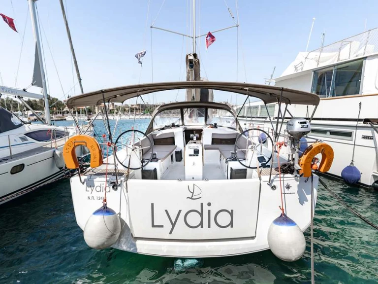 Jeanneau Sun Odyssey 490 da affittare a  Néa Péramos