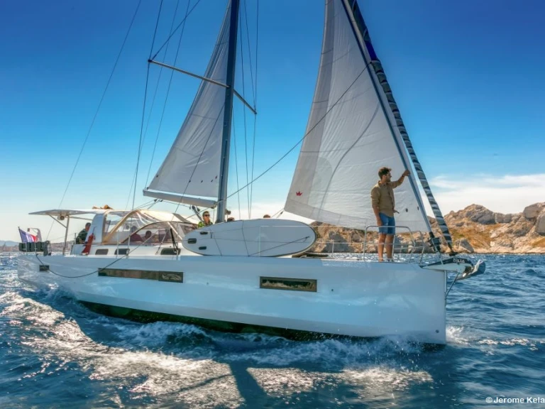 Noleggio Barca a vela Jeanneau con patente nautica