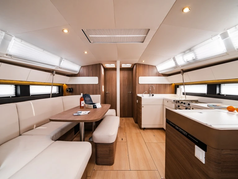 Noleggiare una Jeanneau Sun Odyssey 455 a Piso Livadi