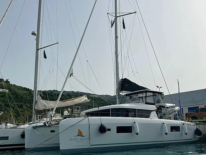 Noleggio Catamarano con o senza skipper Lagoon a Castellammare del Golfo