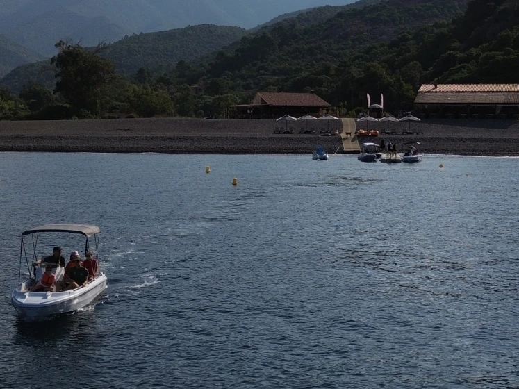 Noleggio a Serriera – ROTO 450s Family su SamBoat