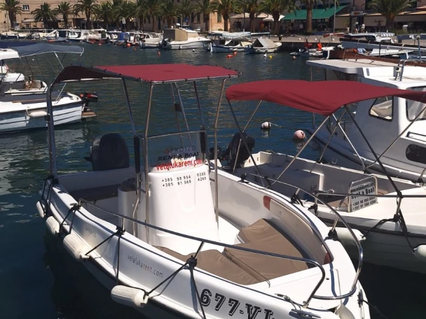 Noleggiare una fisherman bluemax 550 a Vela Luka