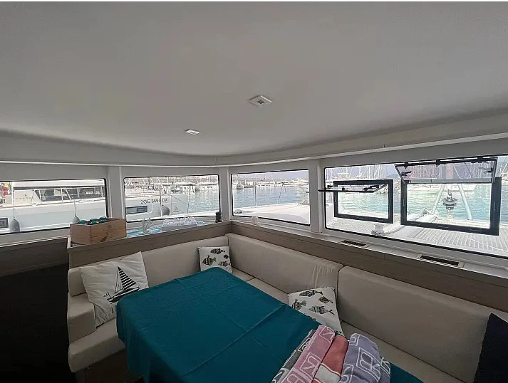 Noleggio Catamarano a Castellammare del Golfo – Lagoon Lagoon 42