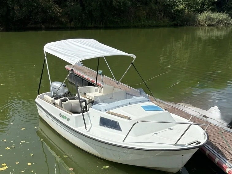 Noleggio Barca a motore Bénéteau con patente nautica