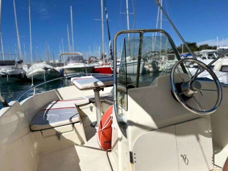 Noleggio barche Antibes economico Ultra 405