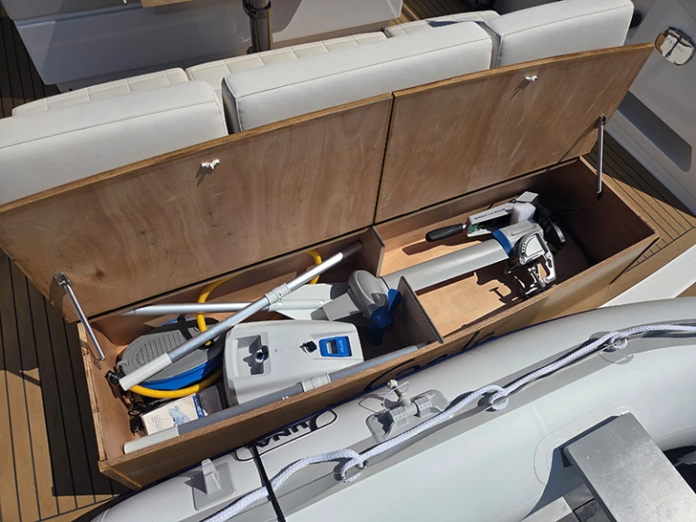 Noleggio Barca a motore Pardo Yachts con patente nautica