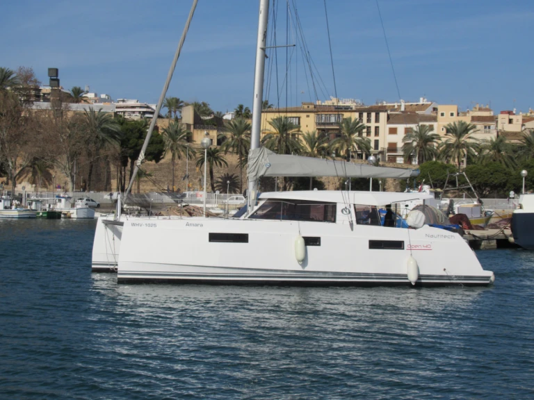 Catamarano a noleggio a Port-Saint-Louis-du-Rhône al miglior prezzo