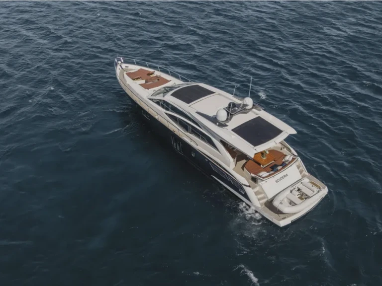Noleggiare una Absolute Absolute 70 STY a Golfe de Saint-Tropez