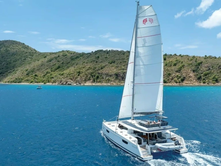 Noleggio Catamarano con o senza skipper Fountaine Pajot a Calliaqua Bay