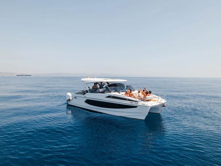 Noleggio barche Aquila Aquila 36 Sport a Barcellona su Samboat