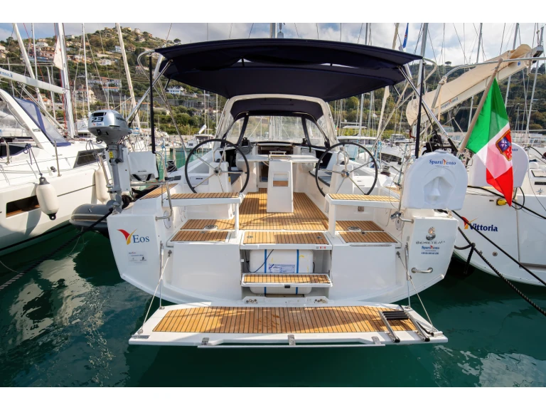 Barca a vela a noleggio a Castellammare del Golfo al miglior prezzo