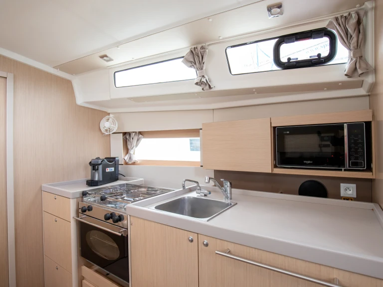 Noleggio Barca a vela a Castellammare del Golfo – Bénéteau Oceanis 38.1